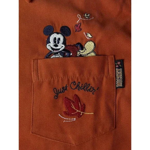 Disney Unisex XL Long Sleeve Button Up Mickey Mouse Soft Just Chillin Shirt - Picture 5 of 10